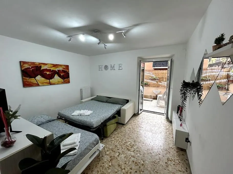 The First Door-Rome Apartment Italy